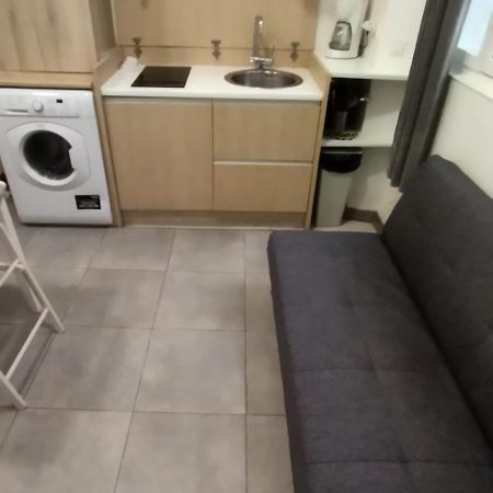파리 Le Marais Charm -Bright Studio With Elevated Sleeping Quarters 아파트 외부 사진