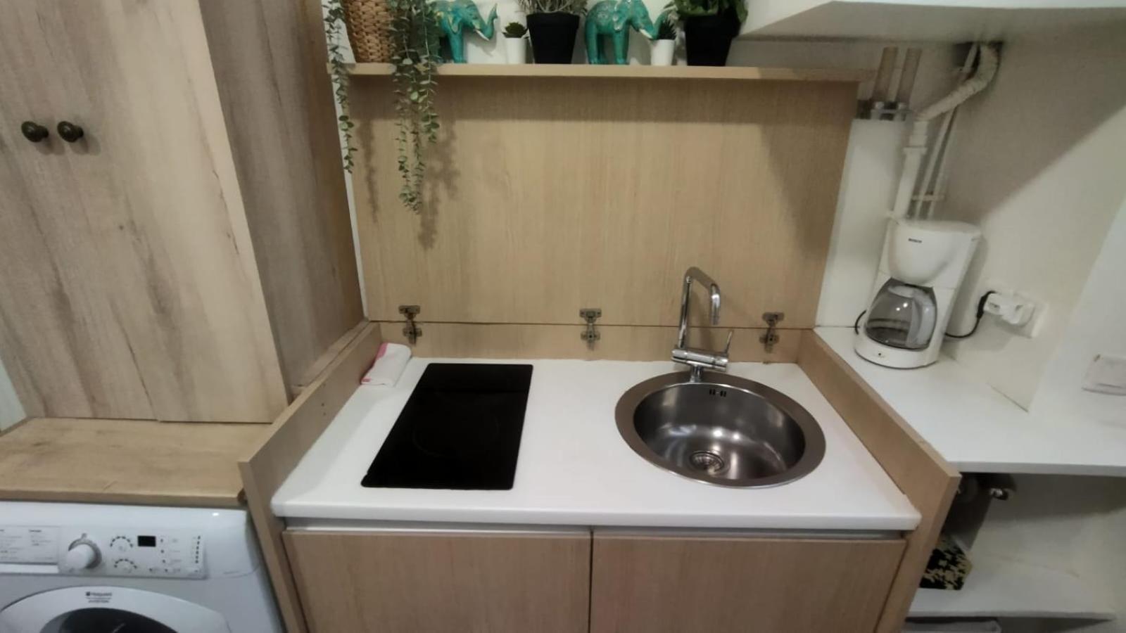 파리 Le Marais Charm -Bright Studio With Elevated Sleeping Quarters 아파트 외부 사진